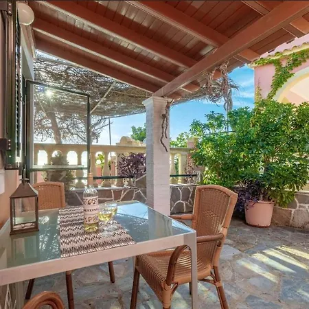 Charming Studio Just Steps From Paramonas Beach Apartment Paramonas (Corfu)